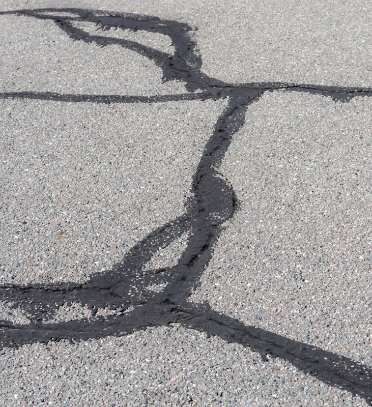 Asphalt Cracks Repair in Los Angeles, CA